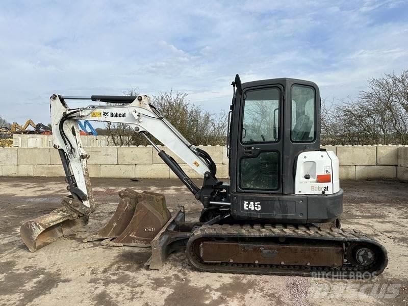 Bobcat E45 Средни екскаватори 7т - 12т