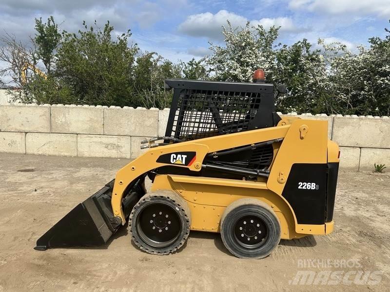 CAT 226B Строителство - Други