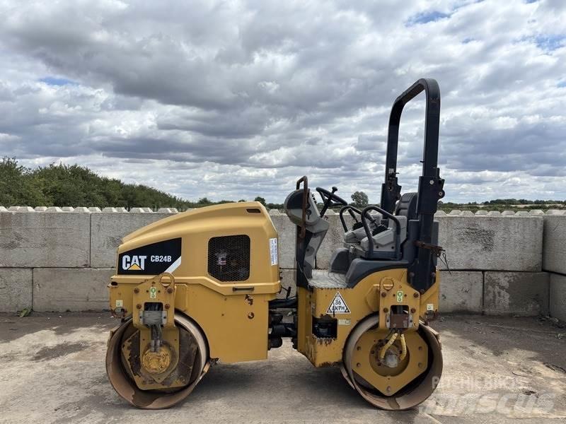 CAT CB24 B Двойни барабанни ролки
