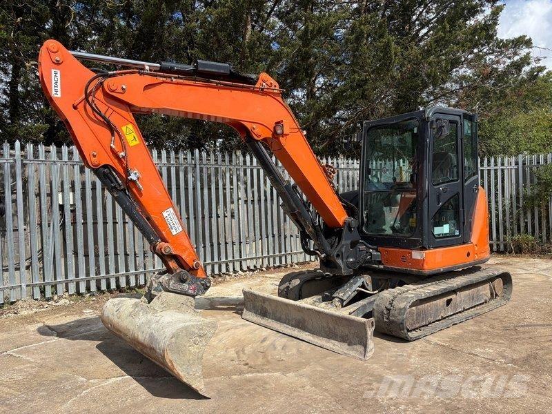 Hitachi ZX65 Средни екскаватори 7т - 12т