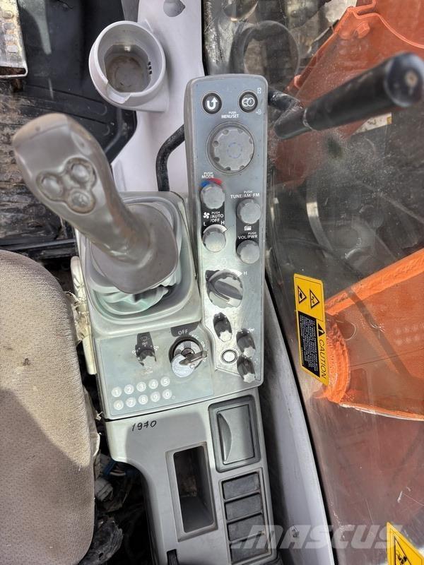 Hitachi ZX85US-5A Екскаватори с дълго рамо