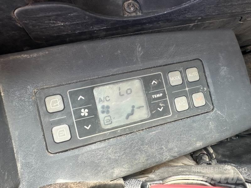 Hyundai HX130LCR Верижен екскаватор