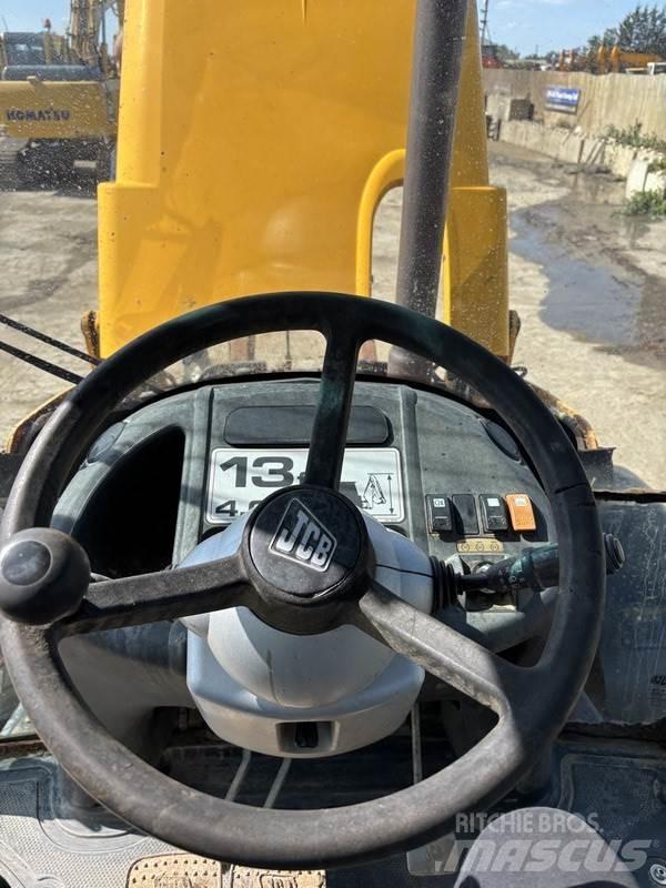 JCB 3cx Contractor Товарач със заден ексватор