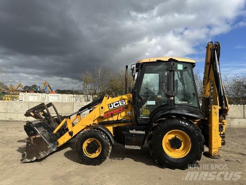 JCB 3CX Sitemaster Товарач със заден ексватор