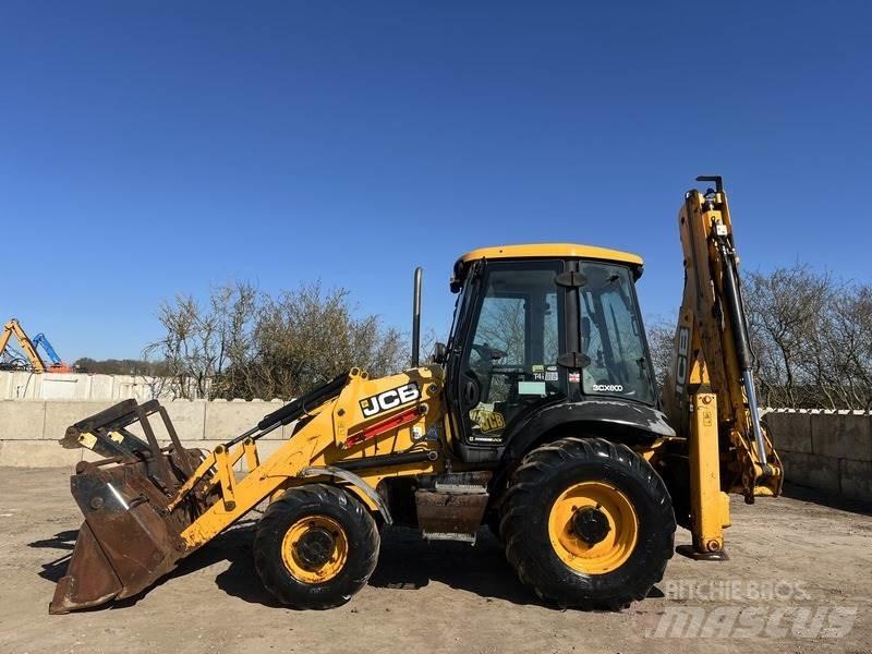 JCB 3CX Sitemaster Товарач със заден ексватор