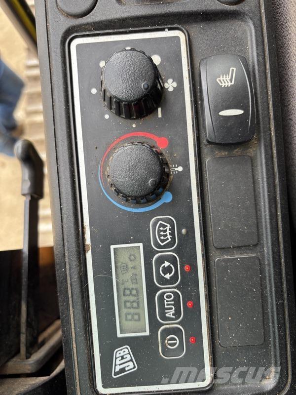 JCB JS220 LC Верижен екскаватор