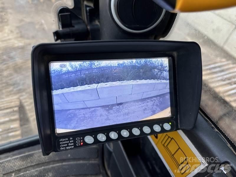JCB JS370 LC T4 Верижен екскаватор