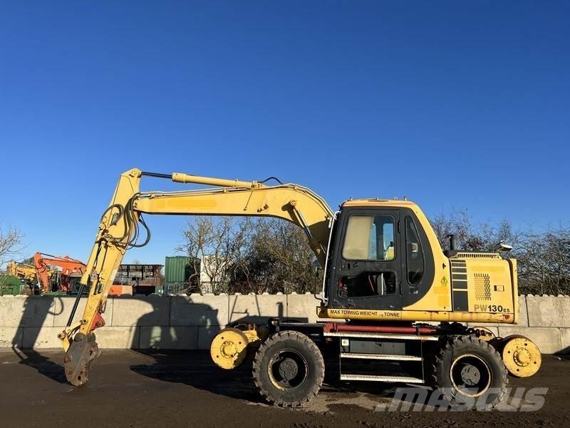 Komatsu PW130-6 Колесни екскаватори