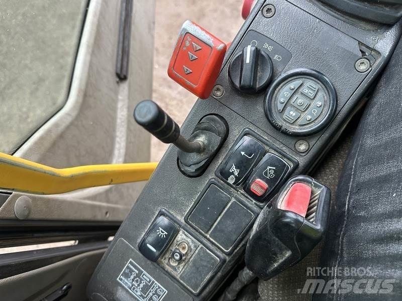 Volvo EW140 Колесни екскаватори