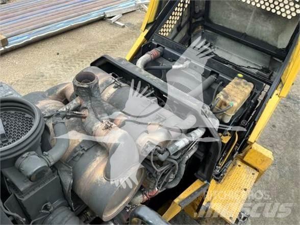 CAT 980M Колесни товарачи
