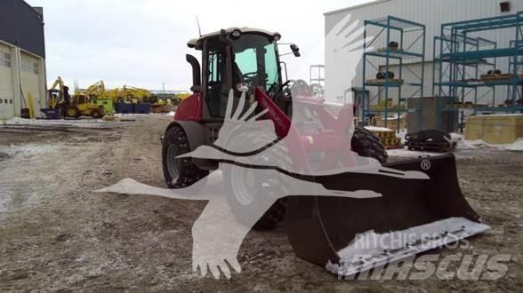 Takeuchi TW95 Колесни товарачи