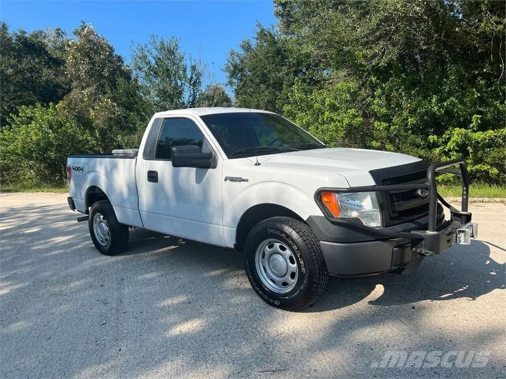 Ford F-150 Пикапи
