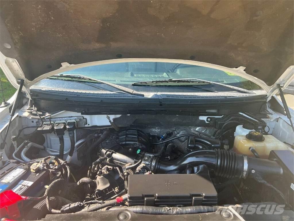 Ford F-150 Пикапи