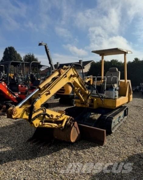 Komatsu PC20 Мини екскаватори < 7 т