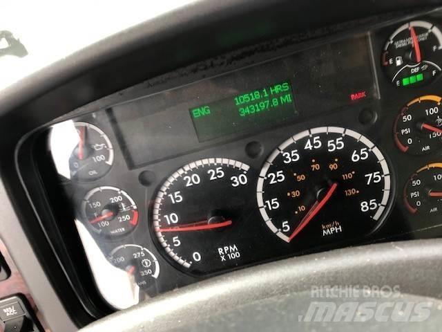 Freightliner 114SD Шаси кабини
