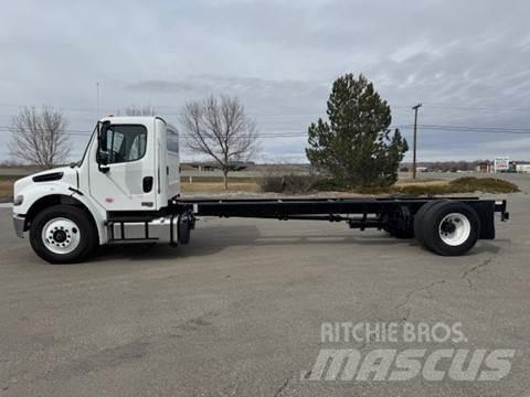 Freightliner M2 106 Влекачи
