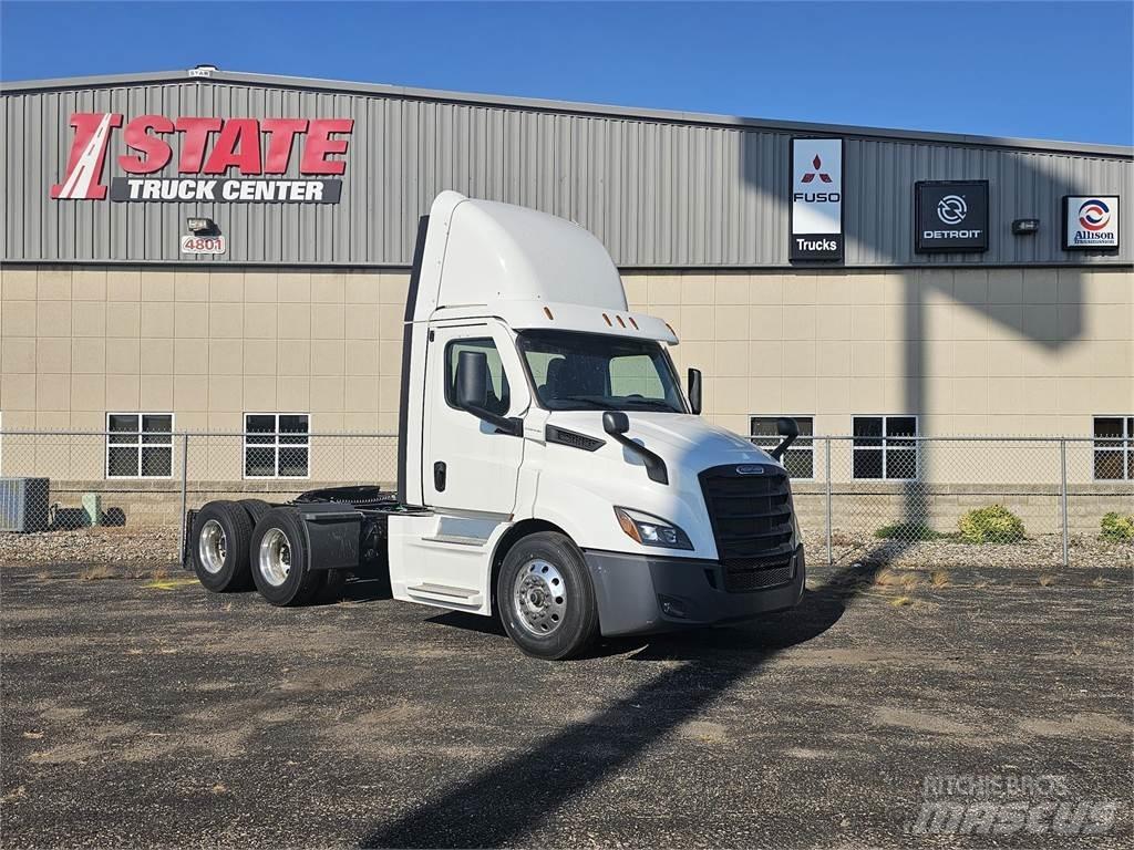 Freightliner PE116 Влекачи