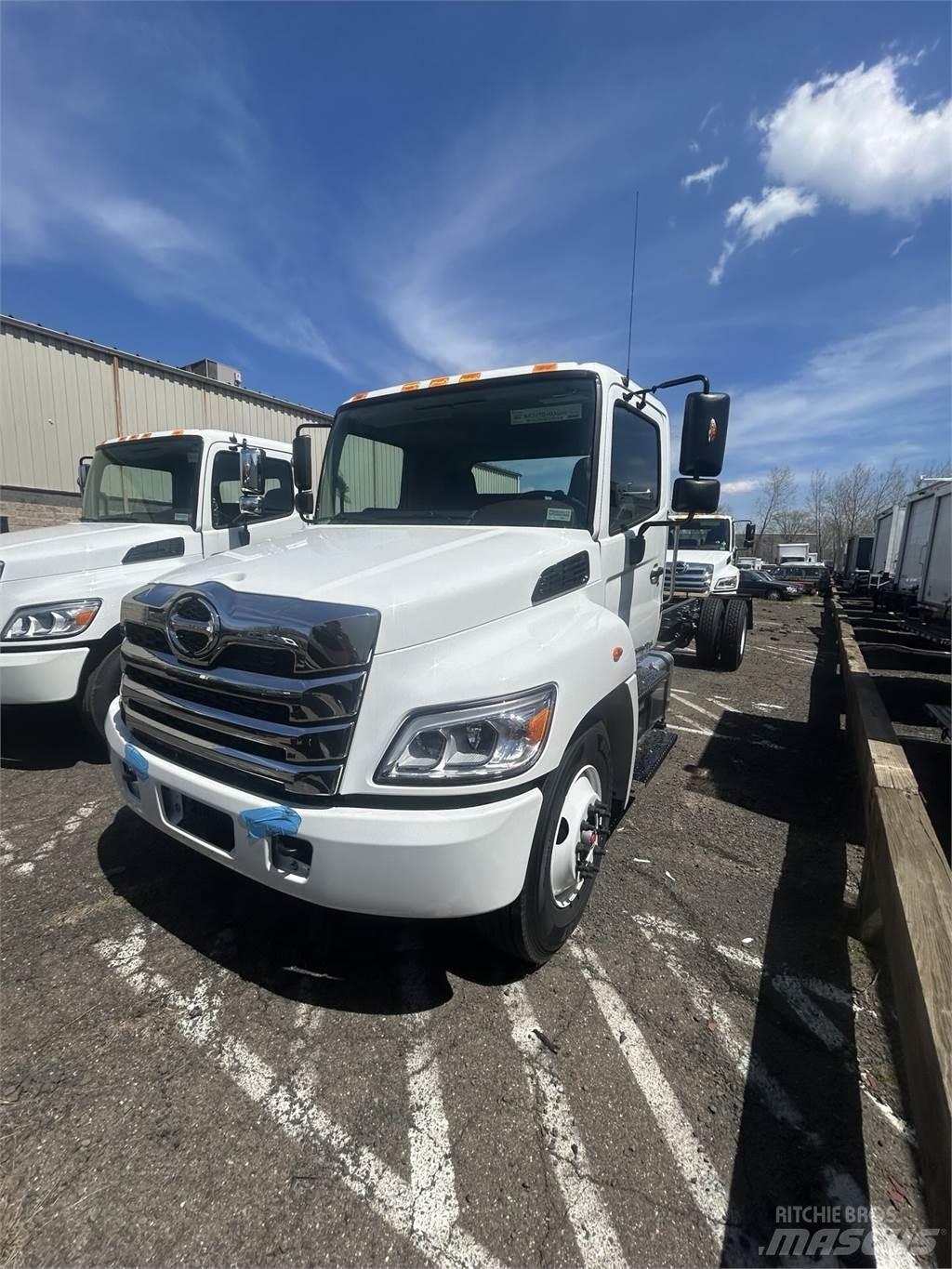 Hino L6 Шаси кабини