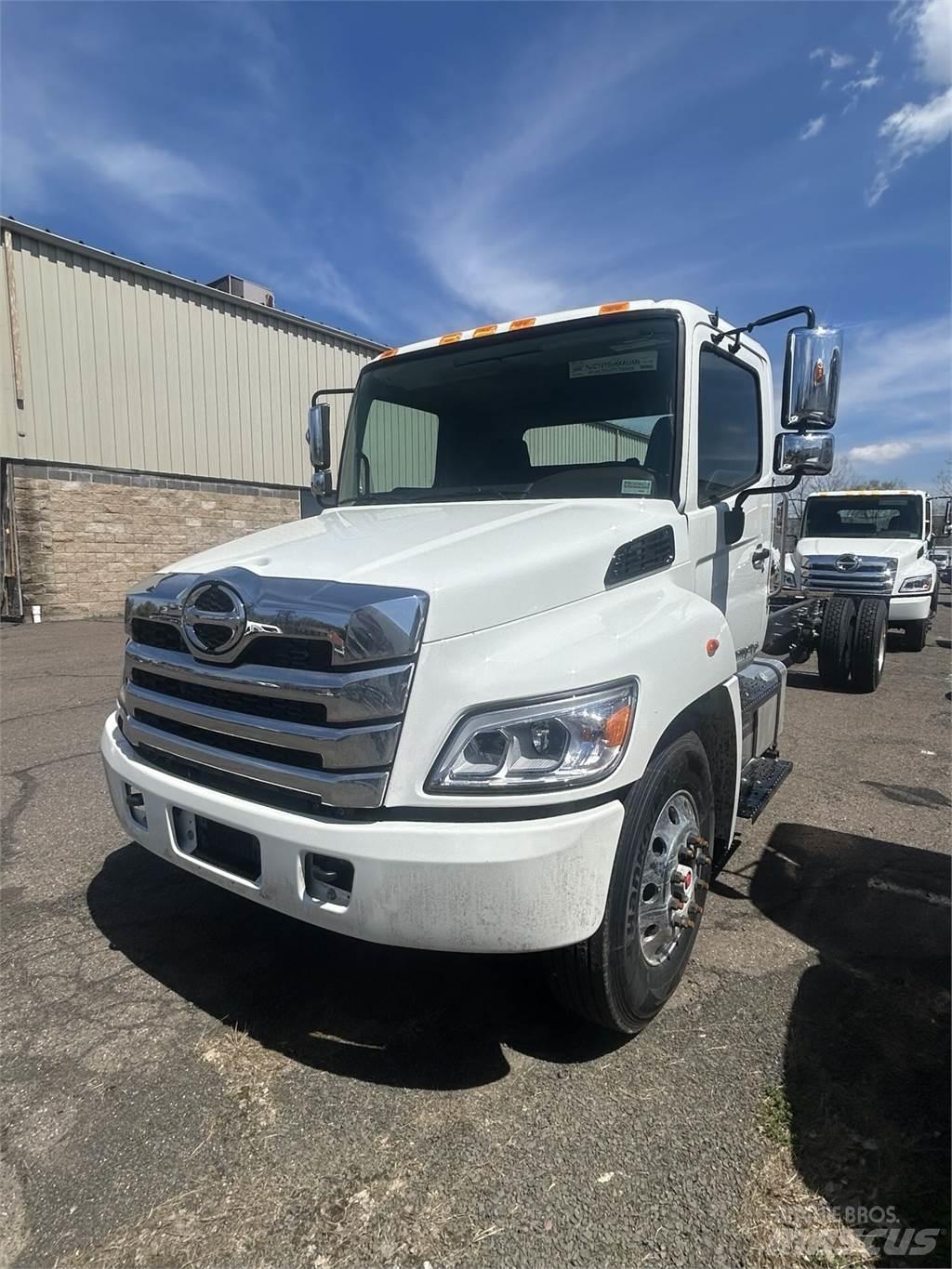 Hino L6 Шаси кабини