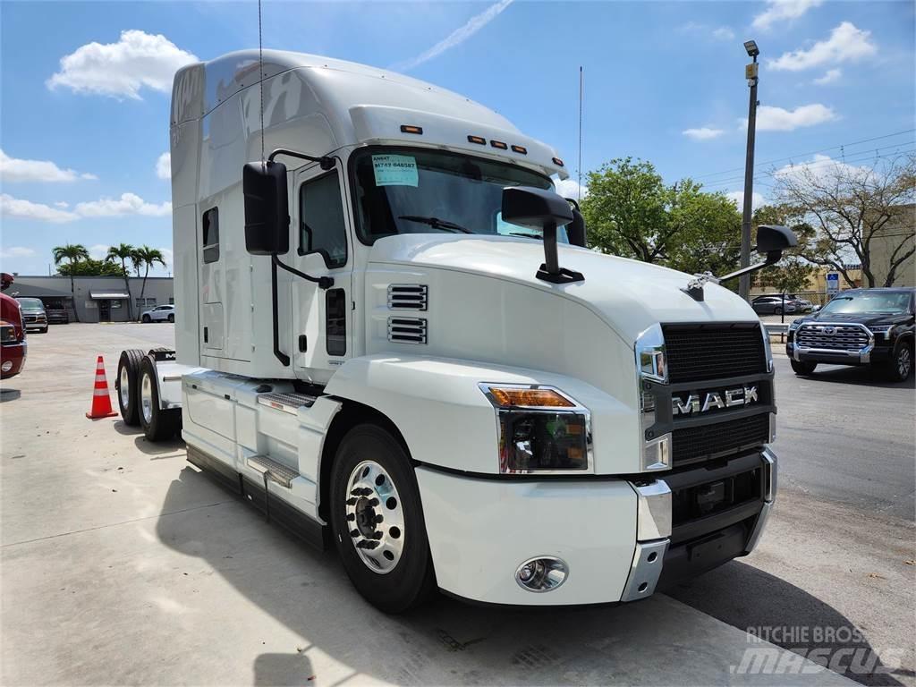 Mack AN64T Влекачи