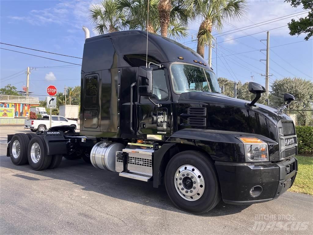 Mack AN64T Влекачи
