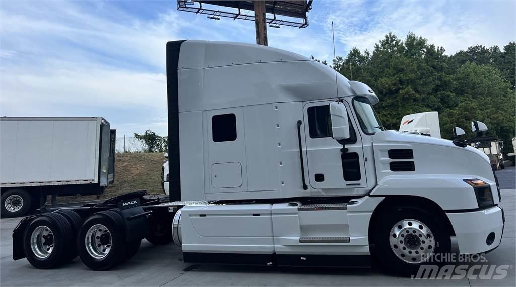 Mack AN64T Влекачи