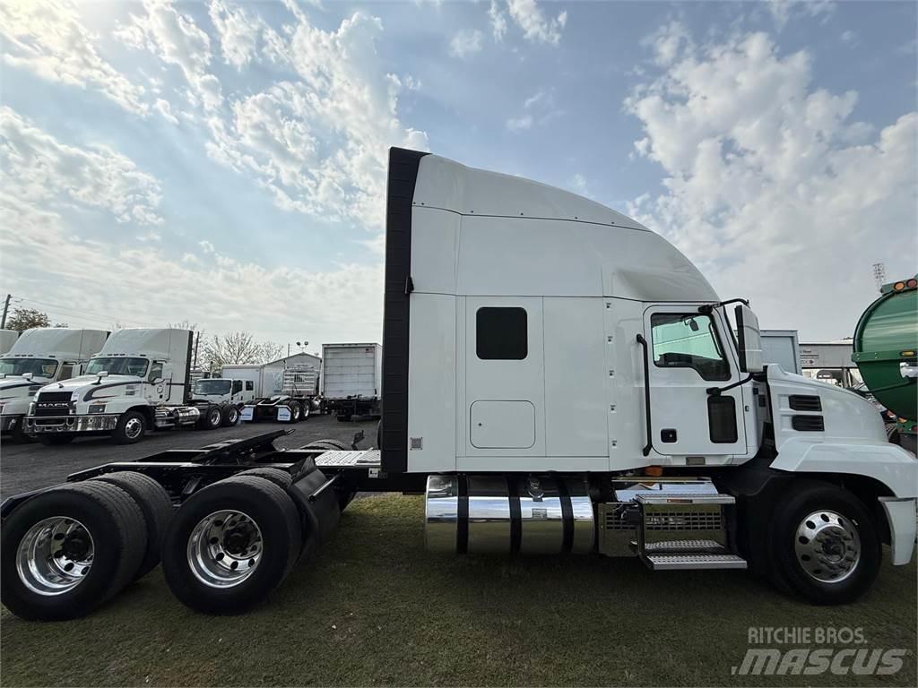 Mack AN64T Влекачи