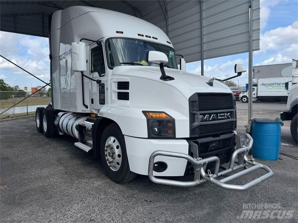 Mack AN64T Влекачи