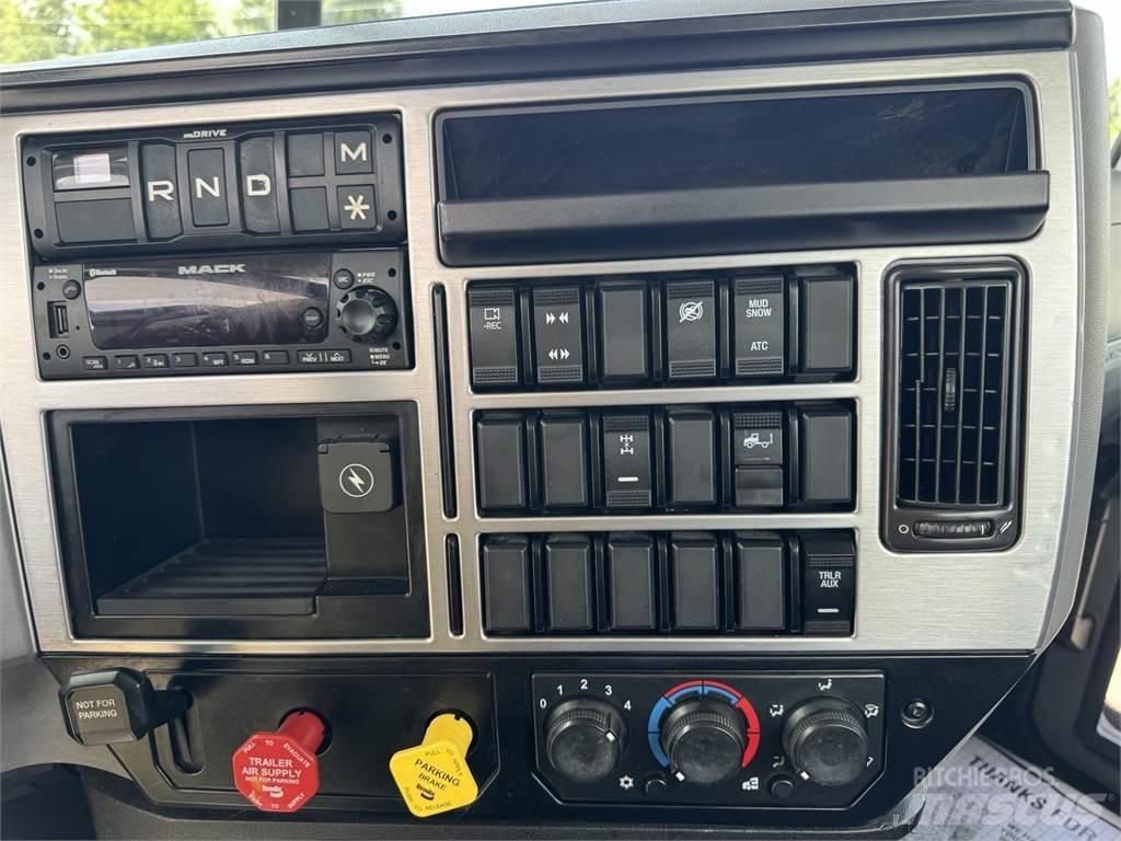 Mack AN64T Влекачи