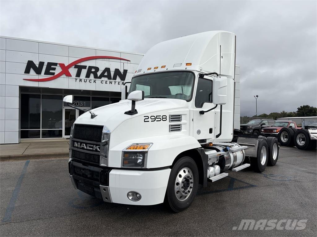 Mack AN64T Влекачи