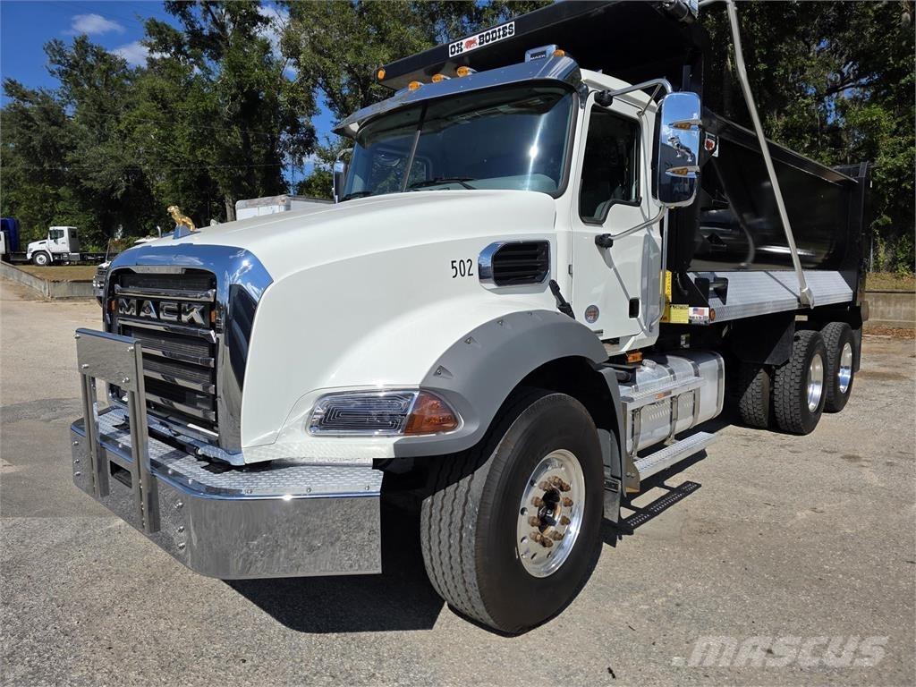 Mack GR64B Самосвал