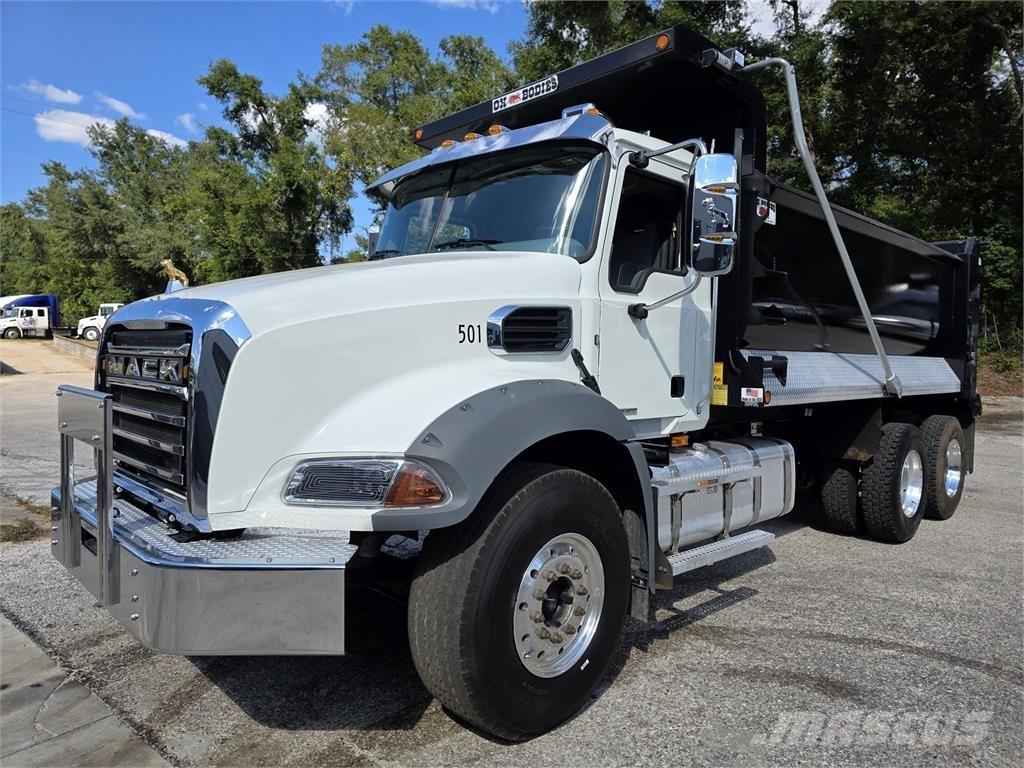 Mack GR64B Самосвал
