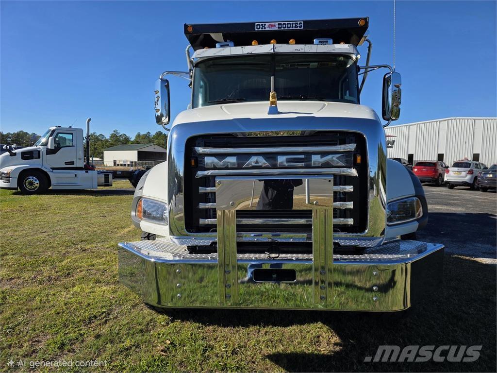 Mack GR64B Самосвал