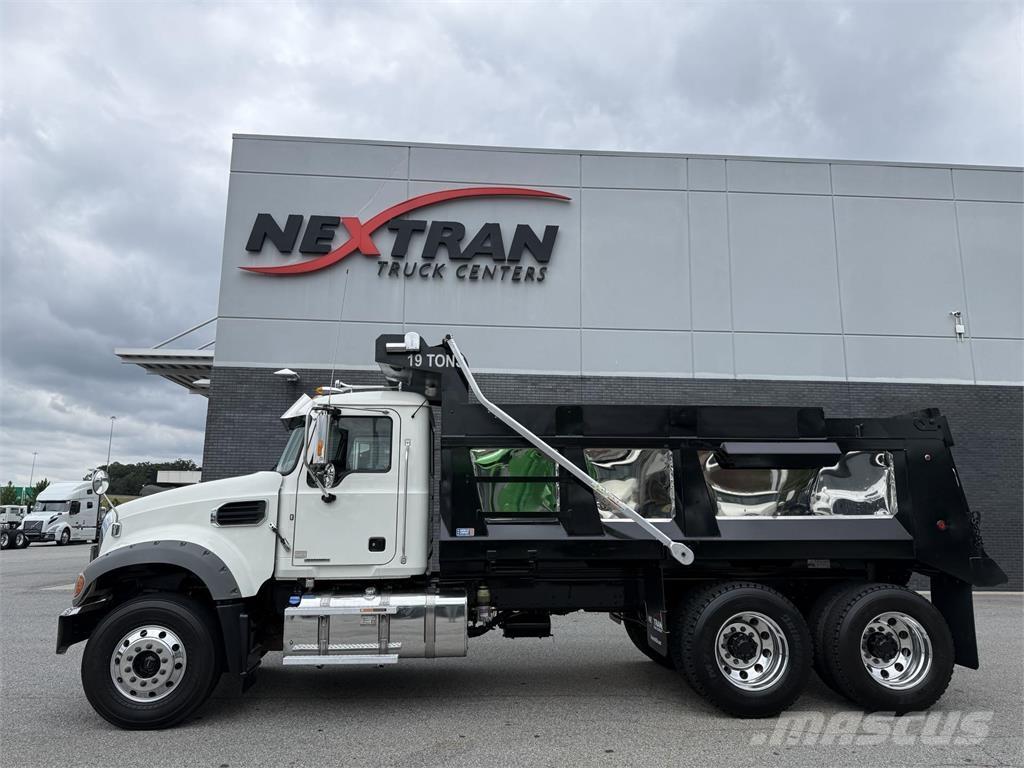 Mack GR64F Самосвал