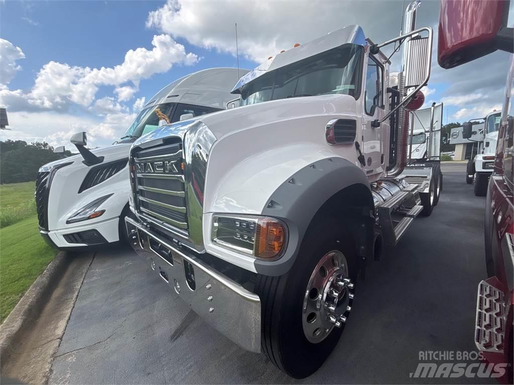 Mack GR64FT Влекачи