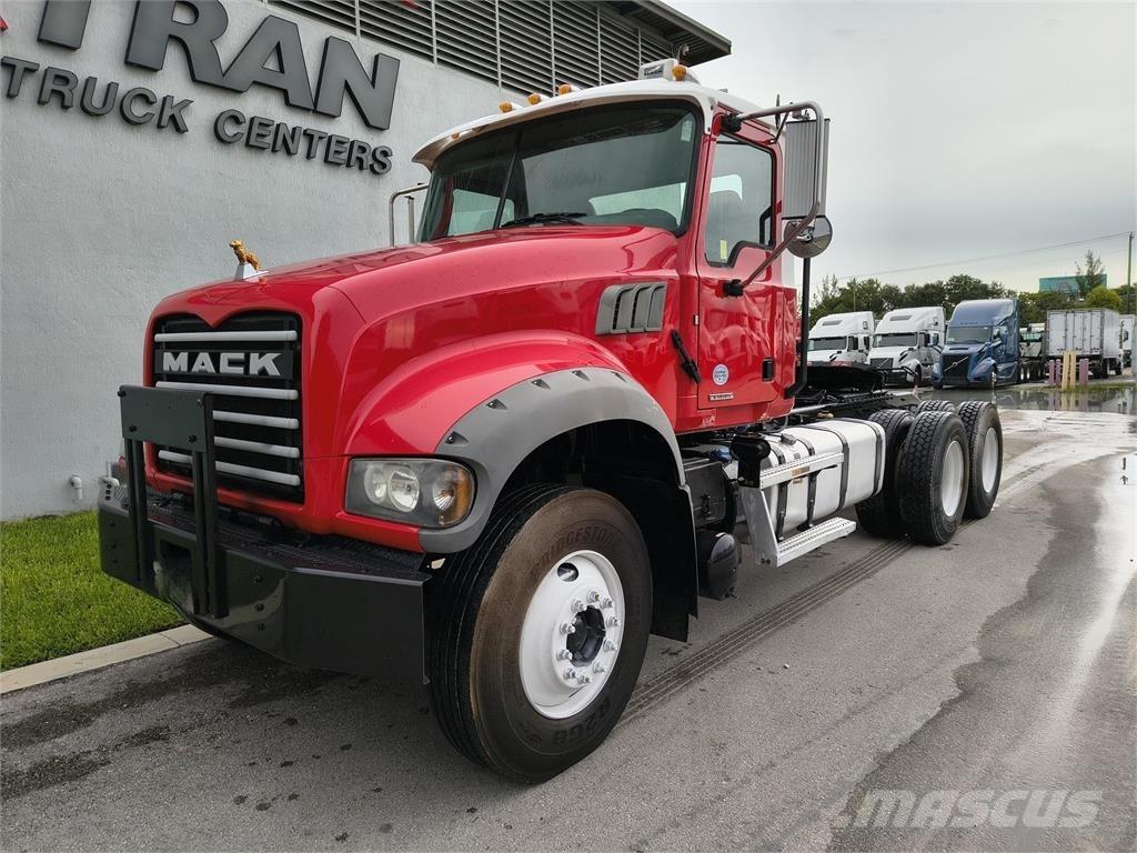 Mack GR64FT Влекачи