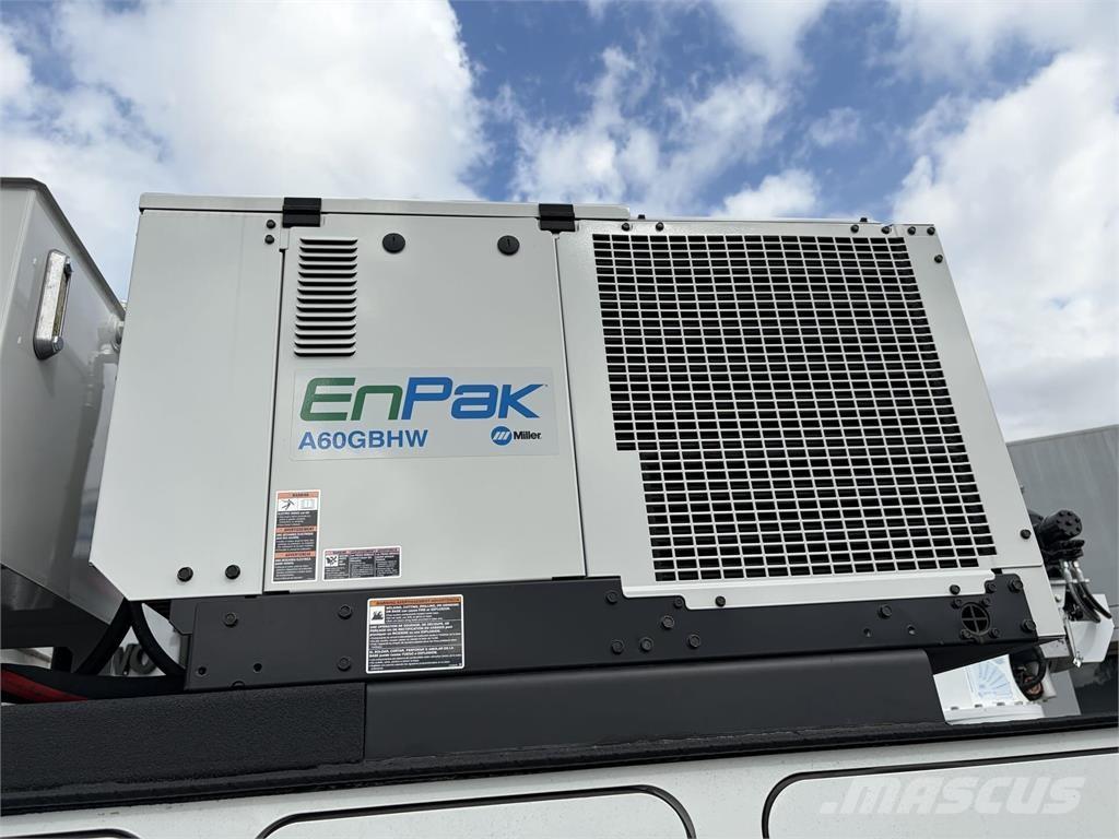 Mack MD6 42R Други