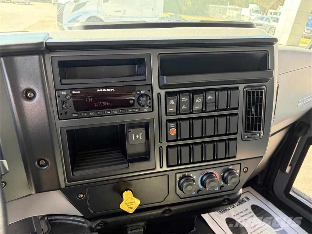 Mack MD6 42R Каросерии