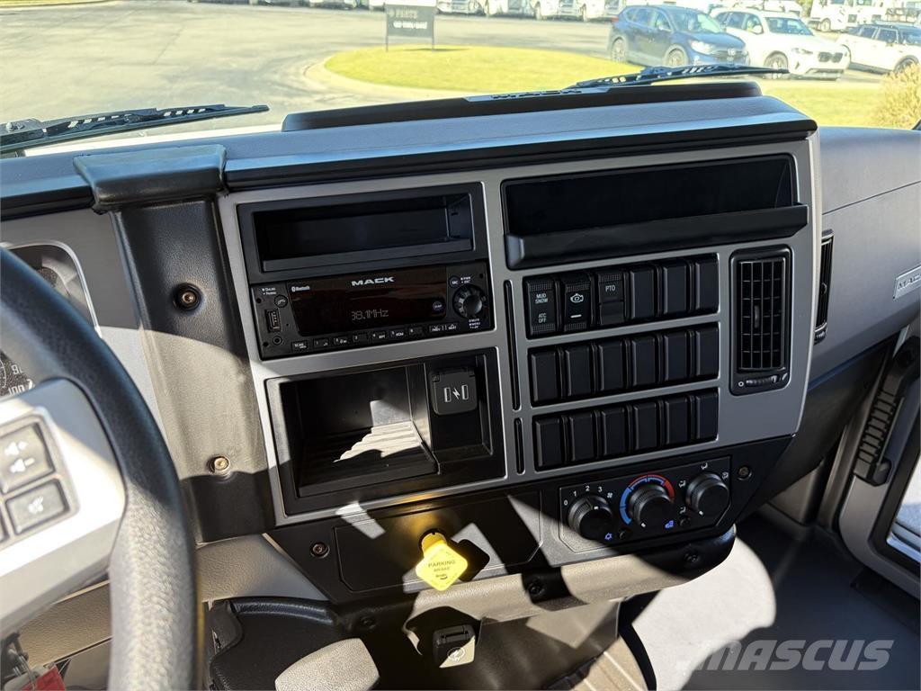 Mack MD6 42R Каросерии