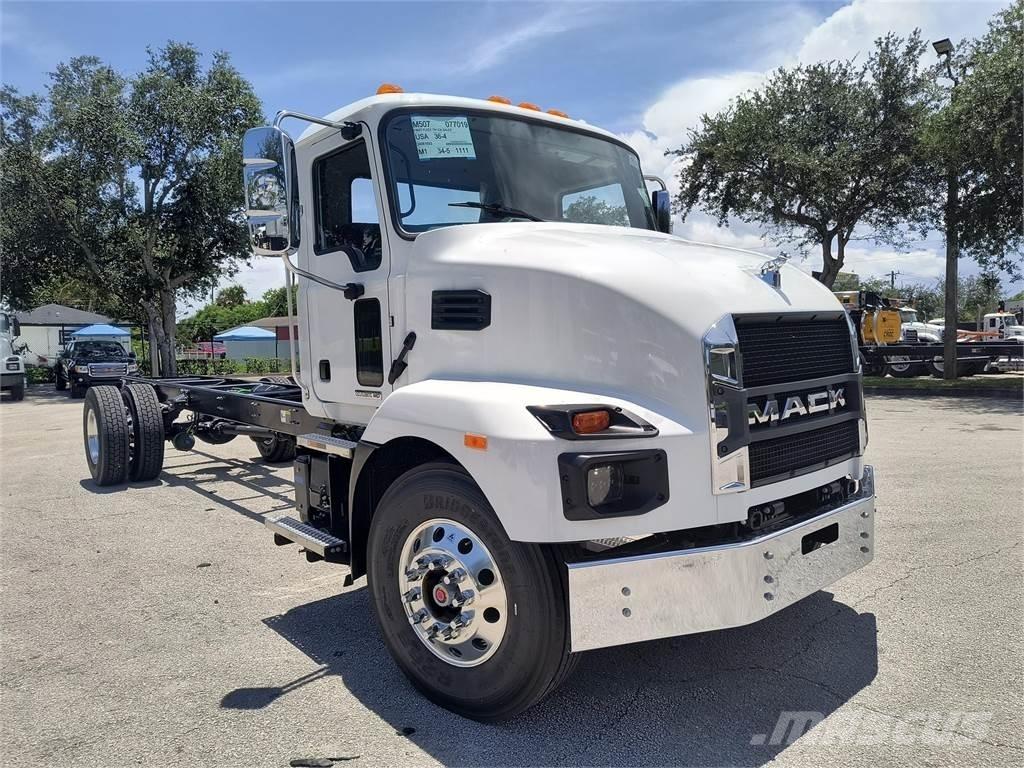 Mack MD7 42R Самосвал