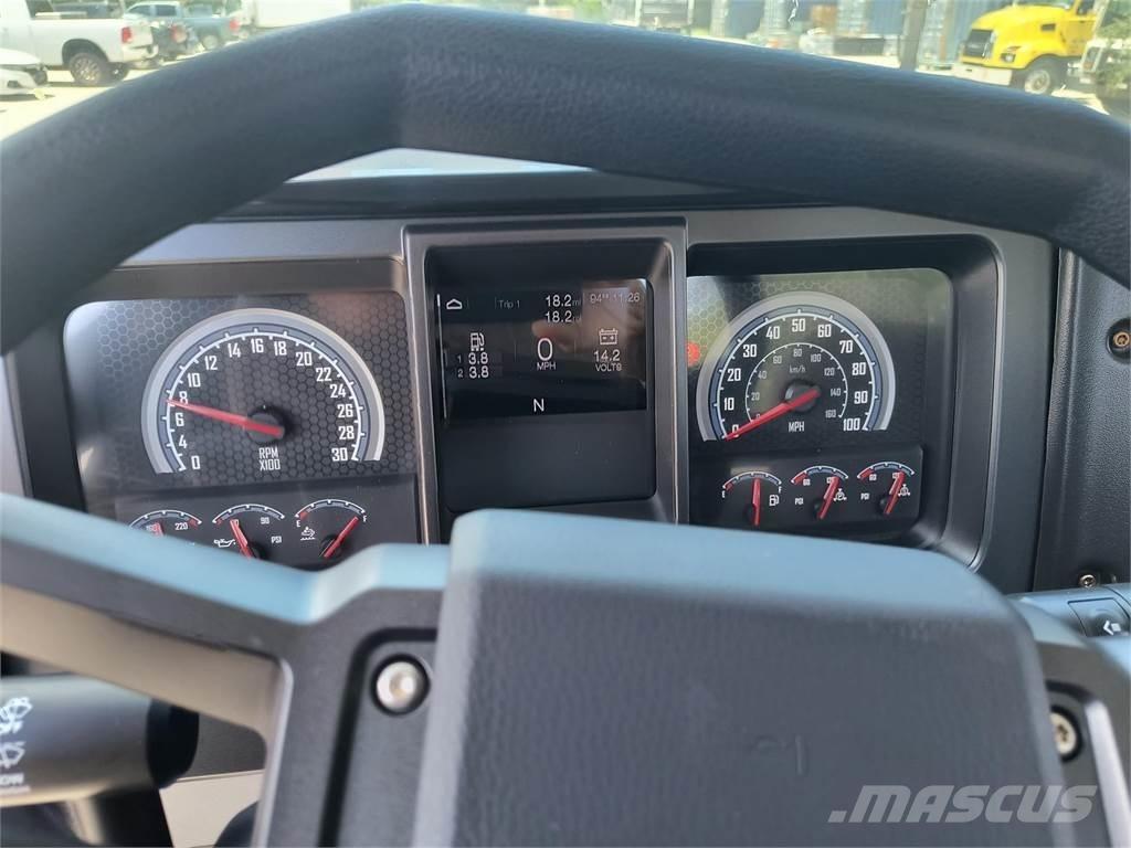 Mack MD7 42R Самосвал