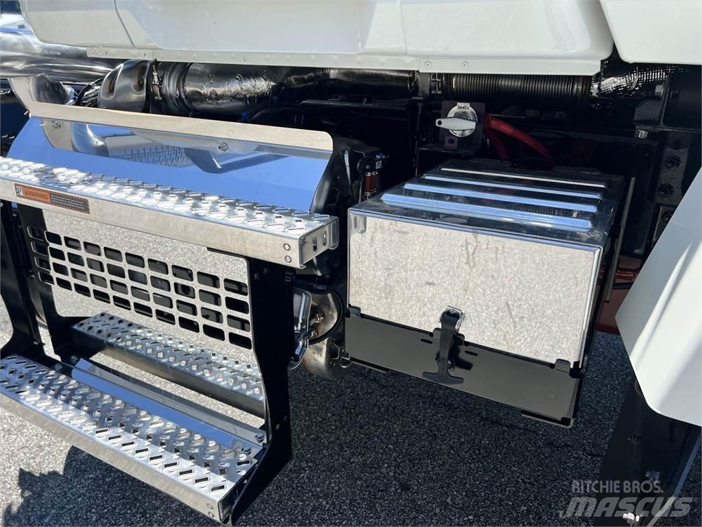 Mack PI64T Влекачи