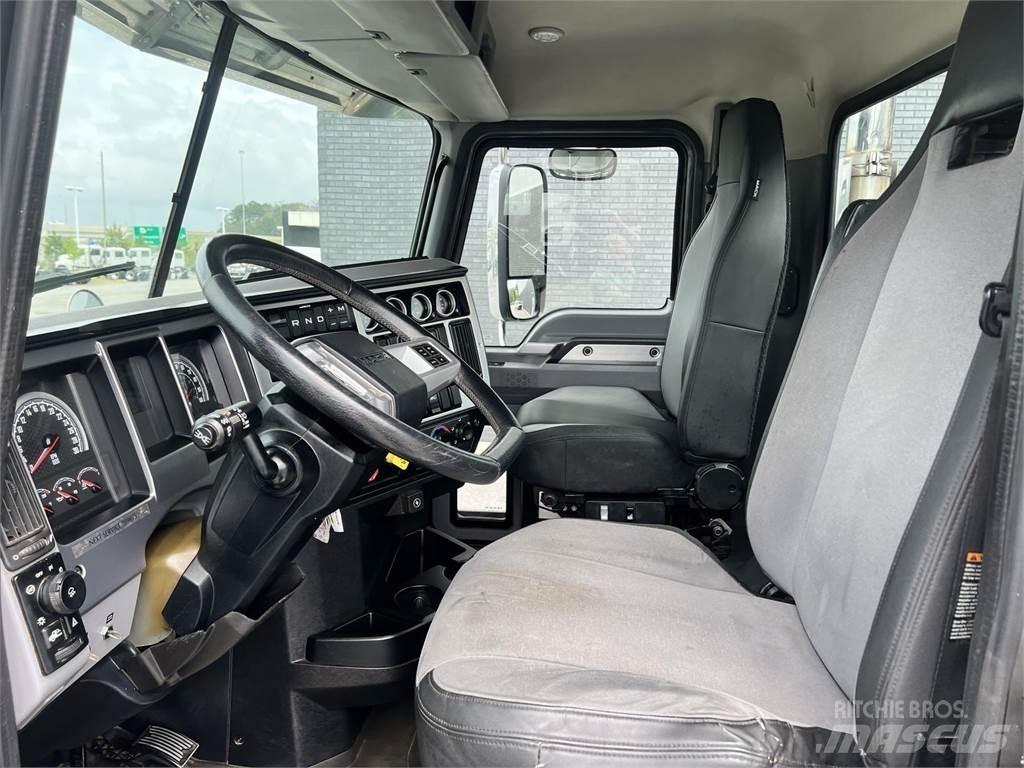 Mack PI64T Влекачи
