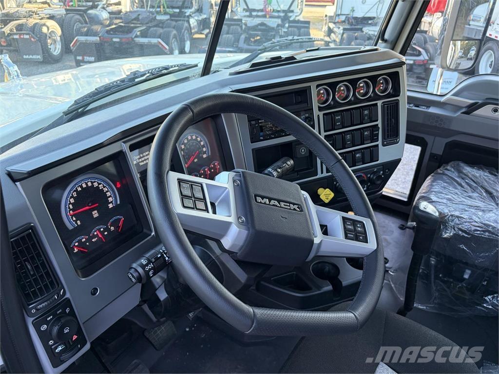 Mack PI64T Влекачи