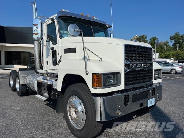 Mack PI64T Влекачи