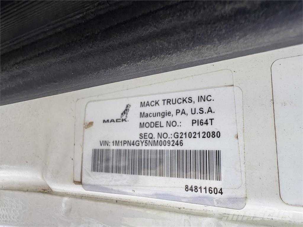 Mack PI64T Влекачи