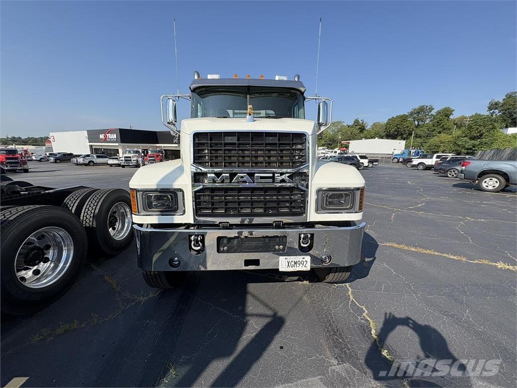Mack PI64T Влекачи