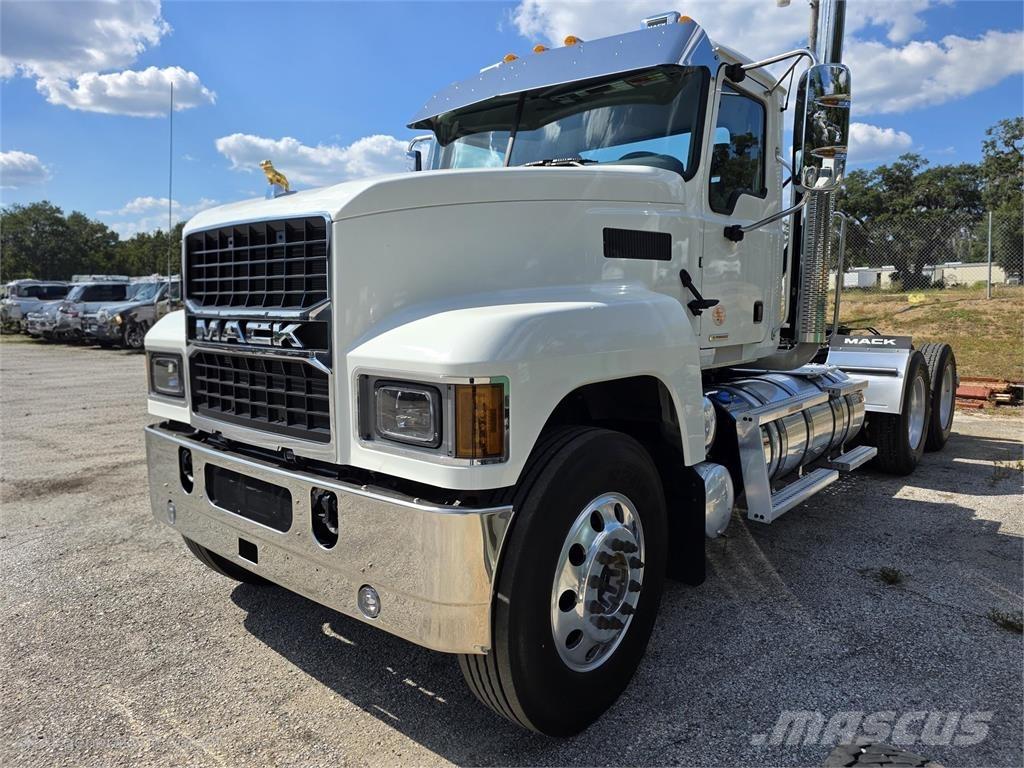 Mack PI64T Влекачи