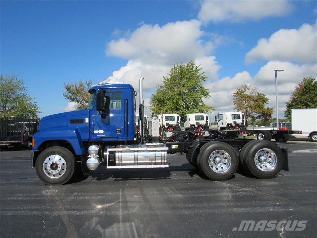 Mack PI64T Влекачи