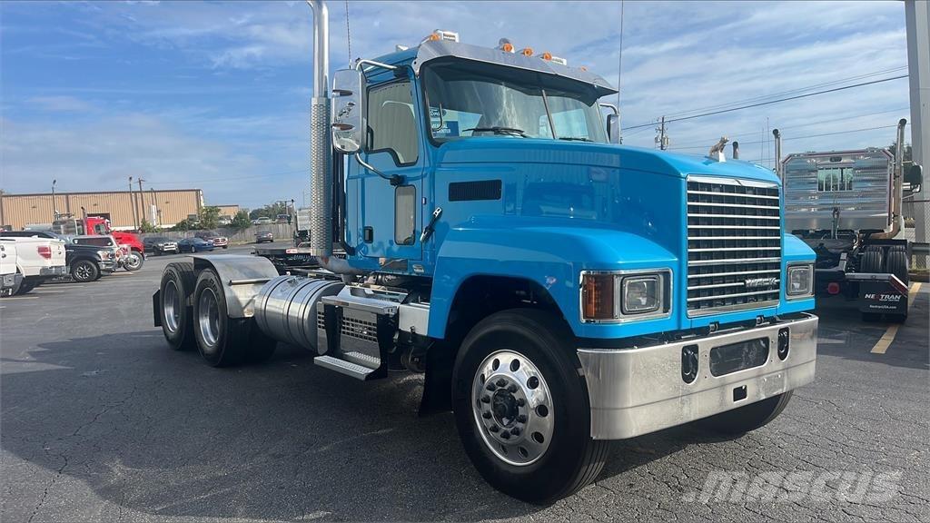 Mack PI64T Влекачи
